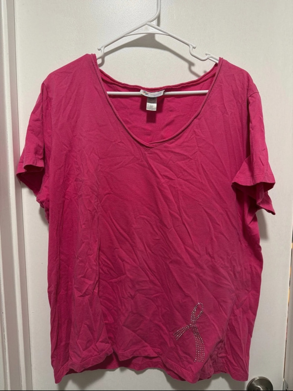 Women's Pink Short Sleeve V-Neck Top